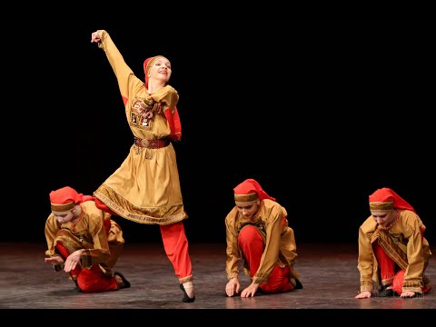 Видео: "Аварский танец", Ансамбль "Школьные годы". "Avar Dance", Ensemble "School Years".