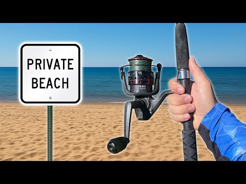Видео: Мне удалось порыбачить на частном пляже, и это было БЕЗУМИЕ...