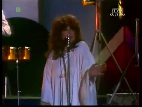 Видео: Алла Пугачева - Арлекино. Польша. 1983.  LIVE