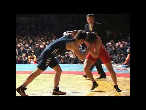 Видео: ГРЕКО-РИМСКАЯ БОРЬБА. ЧЕМПИОНАТ КЫРГЫЗСТАНА-2013. ФИНАЛ.
