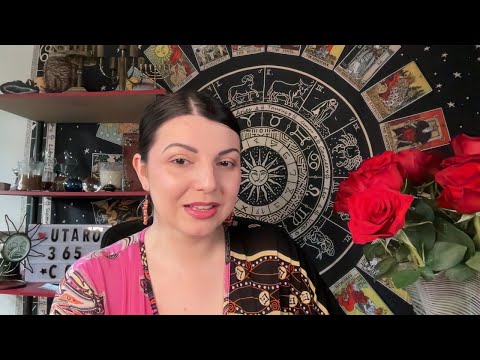 Видео: Что у него в голове и что на сердце. Таро Юлия Петрова Прямой Эфир