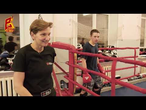 Видео: Так учатся драться / Cпарринг МС против КМС / Кикбоксинг тренировка