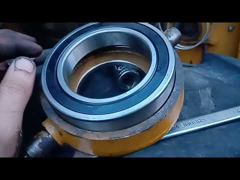 Видео: Сампо 500-580.Заміна підшипника варіатора барабана