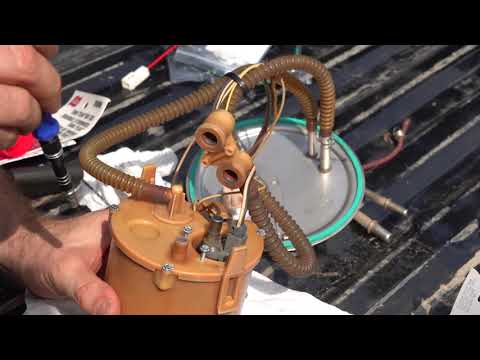 Видео: Замена топливного насоса Ford F250 Super Duty 2004 года со снятием корпуса. Как это сделать?