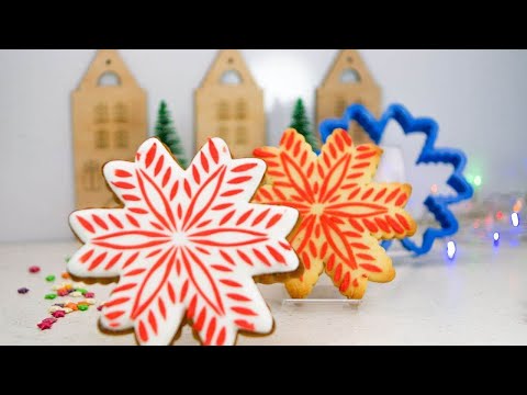 Видео: Как нанести айсинг через трафарет на пряник, нанесение глазури через трафарет [мастер-класс]