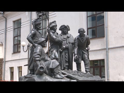 Видео: Ростов исторический: памятник основателям крепости св. Димитрия Ростовского