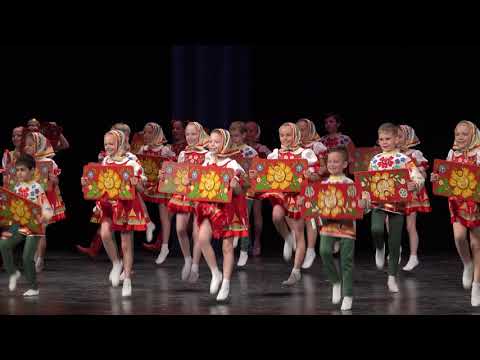 Видео: "Городецкие досточки", Ансамбль "Школьные годы". "Gorodetsky planks", Ensemble "School Years". 4К