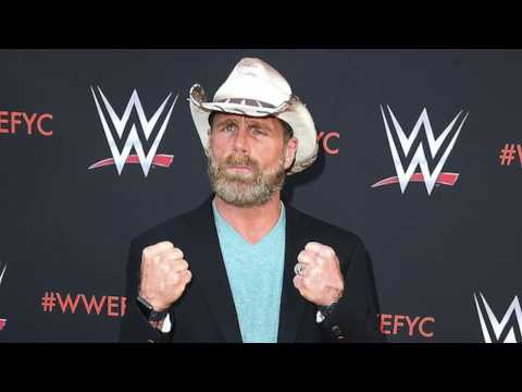 Видео: Коннан о: наблюдении за поведением Шона Майклза за кулисами