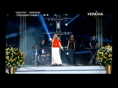 Видео: Таисия Повалий - Спят курганы темные (2013)