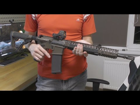 Видео: Распаковка и обзор Daniel Defence M4A1