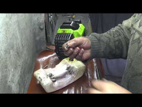 Видео: Бензо коса заводиться і сама газує.