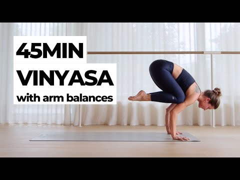 Видео: 45-минутная виньяса-флоу с балансами на руках и перевернутыми позами