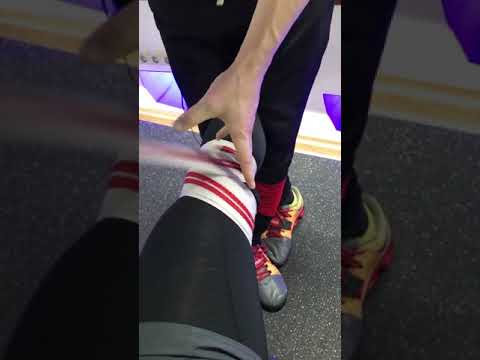 Видео: Искусство намотки бинтов в Пауэрлифтинге.