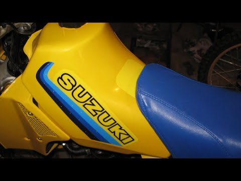 Видео: Как быстро восстановить выгоревший на солнце пластик мотоцикла?