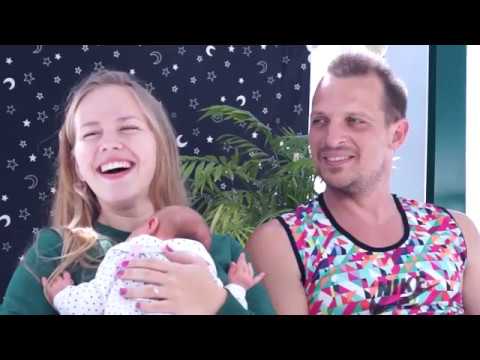 Видео: Новорожденный. Первый месяц после родов. Ребенок 1 месяц. Часть 1.