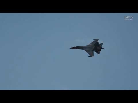 Видео: MAKS 2017  Тренировочные полёты Су-35С,  Sukhoi Su-35S.  古池や蛙飛こむ水のおと(Jp)