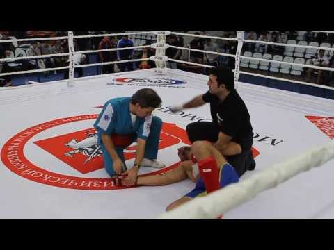 Видео: Нокаут ногой в печень с разворота