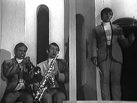 Видео: Песьняры - Батлейка. "Забалела галованька"