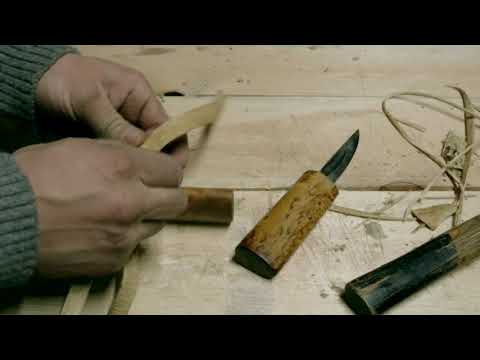 Видео: Подвес из сыромяти и способы ношения якутского ножа