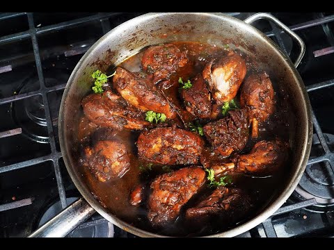 Видео: Курица, тушёная по-джерковски | CaribbeanPot.com