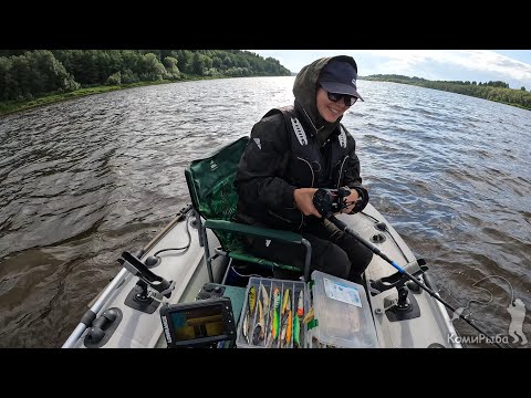 Видео: Щука клюет на каждом забросе. Рыбалка на троллинг