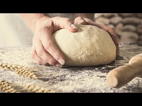 Видео: Как да си направим бързо и лесно домашно тесто./Homemade dough