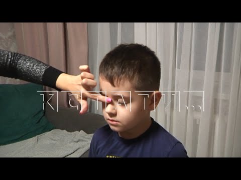 Видео: После избиения первоклассника в школе, его родителей попросили не волновать классного руководителя