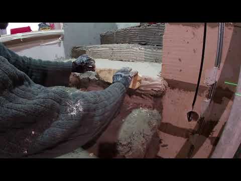 Видео: Оформление бетонной лестници  под камень.