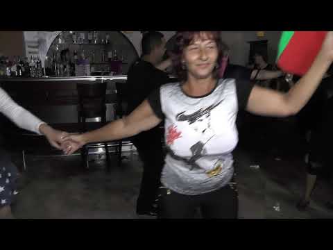 Видео: абитурентски бал на Адриян  Андонов с.Поповица 2