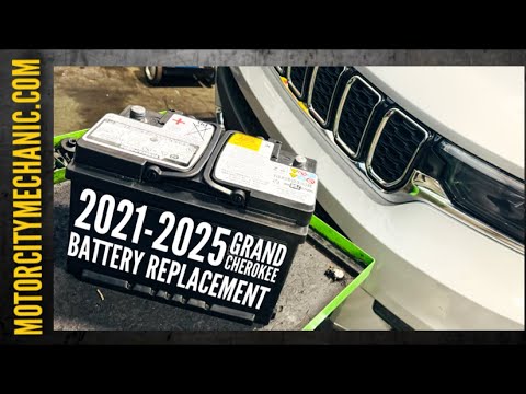 Видео: Замена основного аккумулятора Jeep Grand Cherokee 2021–2025 WL