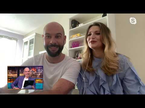 Видео: Шоуто на Николаос Цитиридис: На гости на пресните родители Дидо от Д2 и Юлия Кулиш