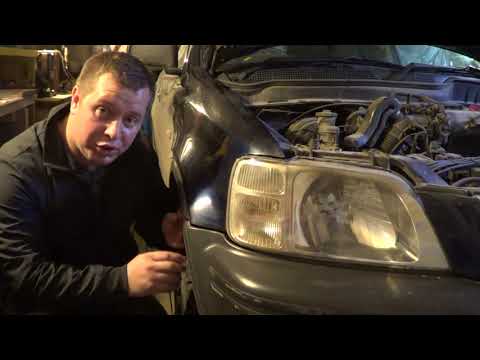 Видео: Замена ламп габаритов Honda CR-V RD1