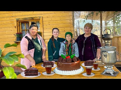 Видео: Рецепт домашнего шоколадного торта от бабушки | Village Life