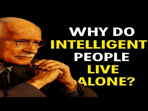 Видео: Почему умные люди живут одни, без друзей и без семьи – Карл Юнг