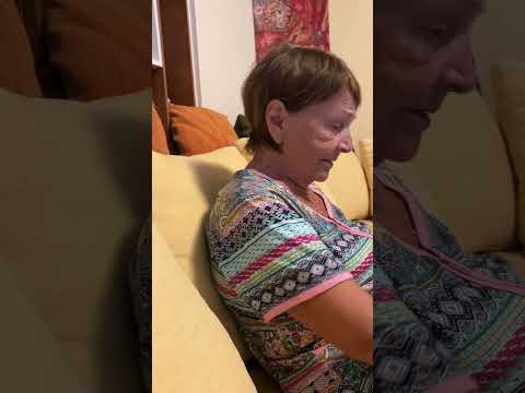 Видео: Деменция и Мы. Мама после ухода гостей немножко потерялась