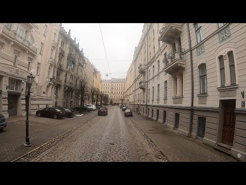 Видео: Rīga centre sightseeing tour - Обзорная экскурсия по центру  Риги, Латвия