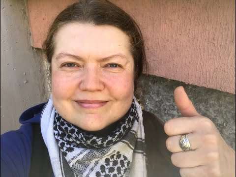 Видео: Рассада томатов переросла вытянулась ЧТО ДЕЛАТЬ? Мой огород My green gardening tomato/ Minsk Belarus