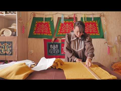 Видео: Кыыс оҕоҕо халадаай былаачыйаны тигии. Маастар-кылаас