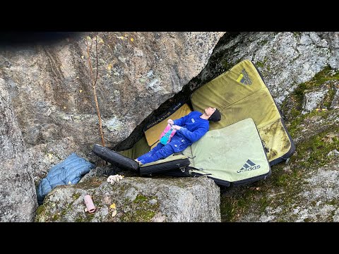 Видео: Новые боулдеры на Треугольном