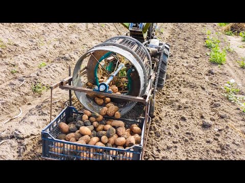 Видео: Супер КАРТОФЕЛЕУБОРОЧНЫЙ КОМБАЙН К МОТОБЛОКУ! Мотоблок легко и просто УБИРАЕТ УРОЖАЙ САМ!!!