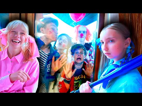 Видео: СТРАШНЫЕ БЛИЗНЯШКИ и МОНСТРЫ 24 ЧАСА ПУГАЮТ ПОДРОСТКОВ || ПАЦАНЧИКИ НА РАЙОНЧИКE #13