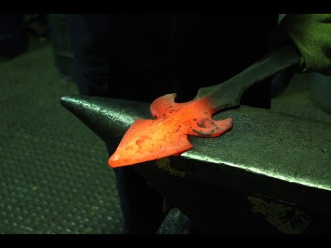 Видео: Blacksmithing. Metal art. Кованые петли. Кованые изделия. Художественная ковка