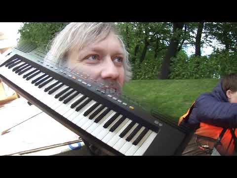 Видео: Roland E-66 Review, Sound, Styles. 25 лет моему клавишному инструменту