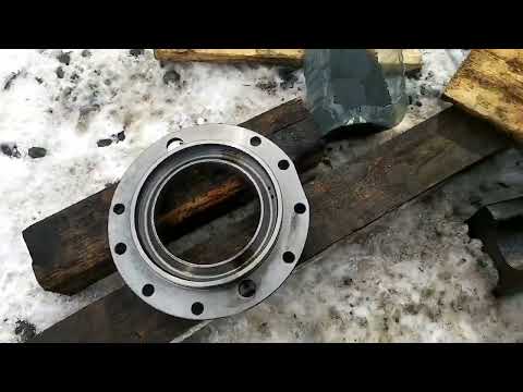 Видео: Ремонт заднего моста / замена сальника полуоси NEW HOLLAND 🚜