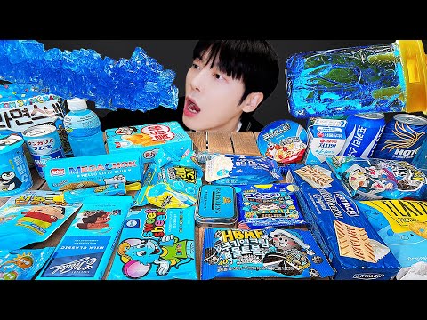 Видео: АСМР МУКБАНГ голубая еда, медовое желе, конфеты, десерты(лапша, шоколад) круглосуточный магазин