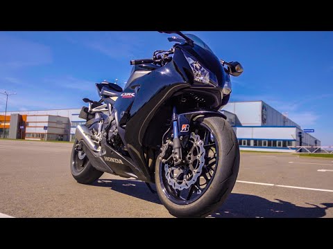 Видео: Honda CBR1000RR Fireblade. Тупое лезвие?