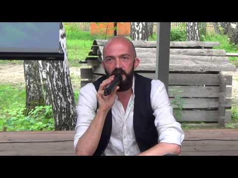 Видео: Андрей Боровский: русская одежда как информация о человеке