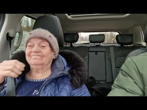 Видео: Мама упала Зубы вставили