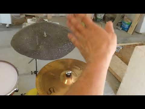 Видео: Музыкальная студия в деревне.