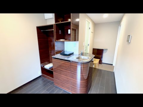 Видео: Эпизод 36 — Микроквартира с барной стойкой 🏠🥃 — 17,05 кв.м.